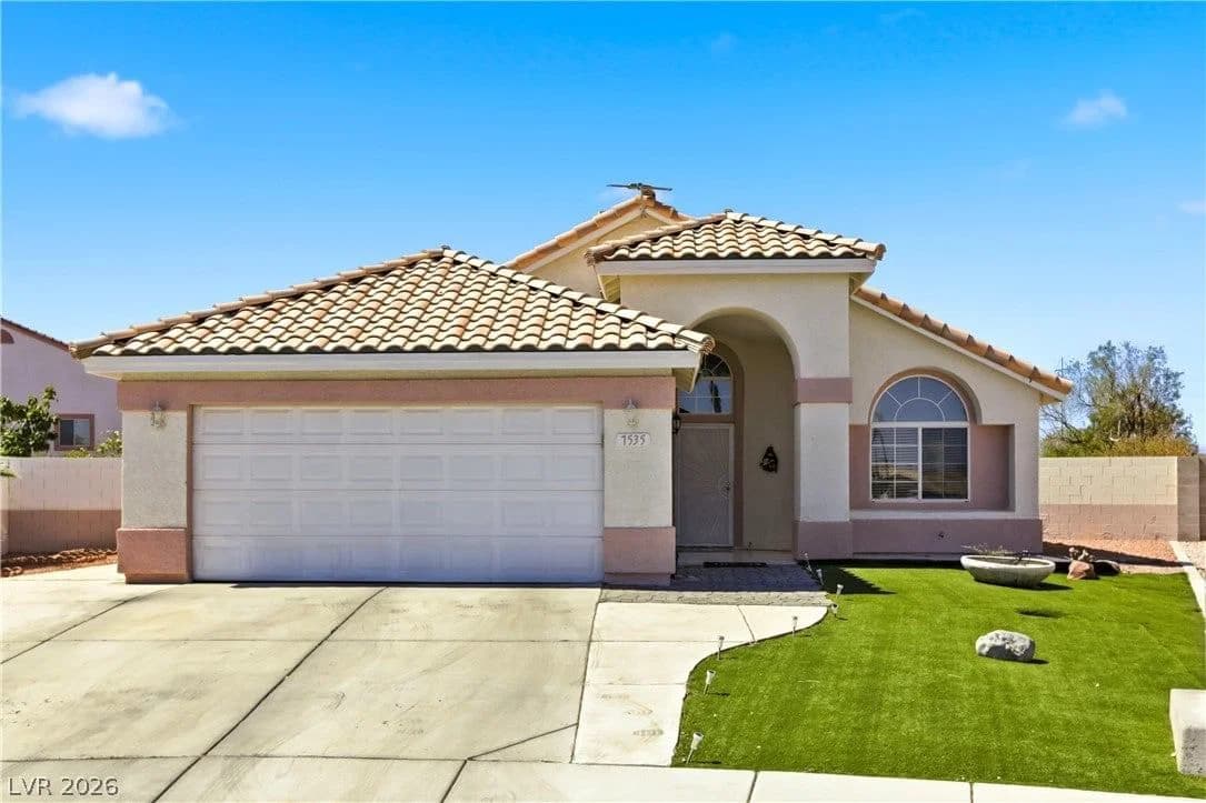 7535 Meadowoak Lane