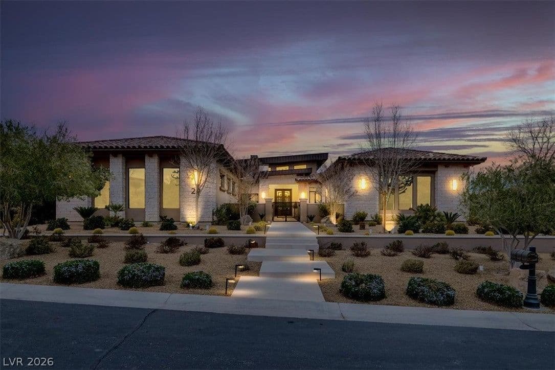 20 Pebble Hills Court