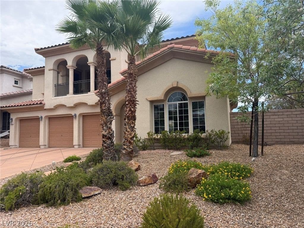 926 Loma Bonita Place