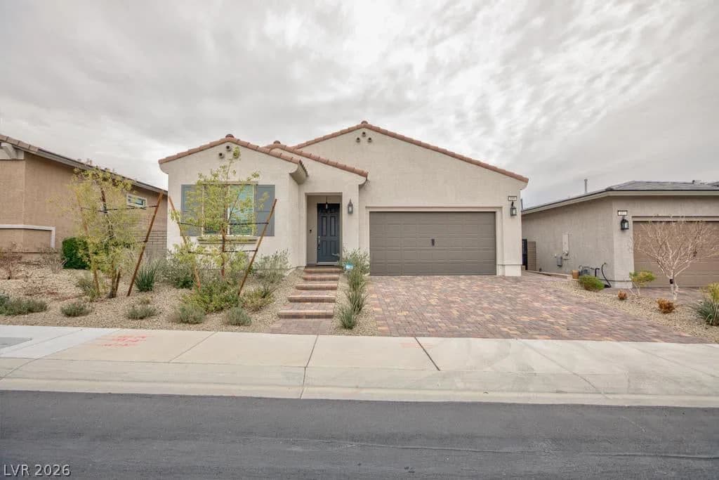 689 Monteverdi Peak Street