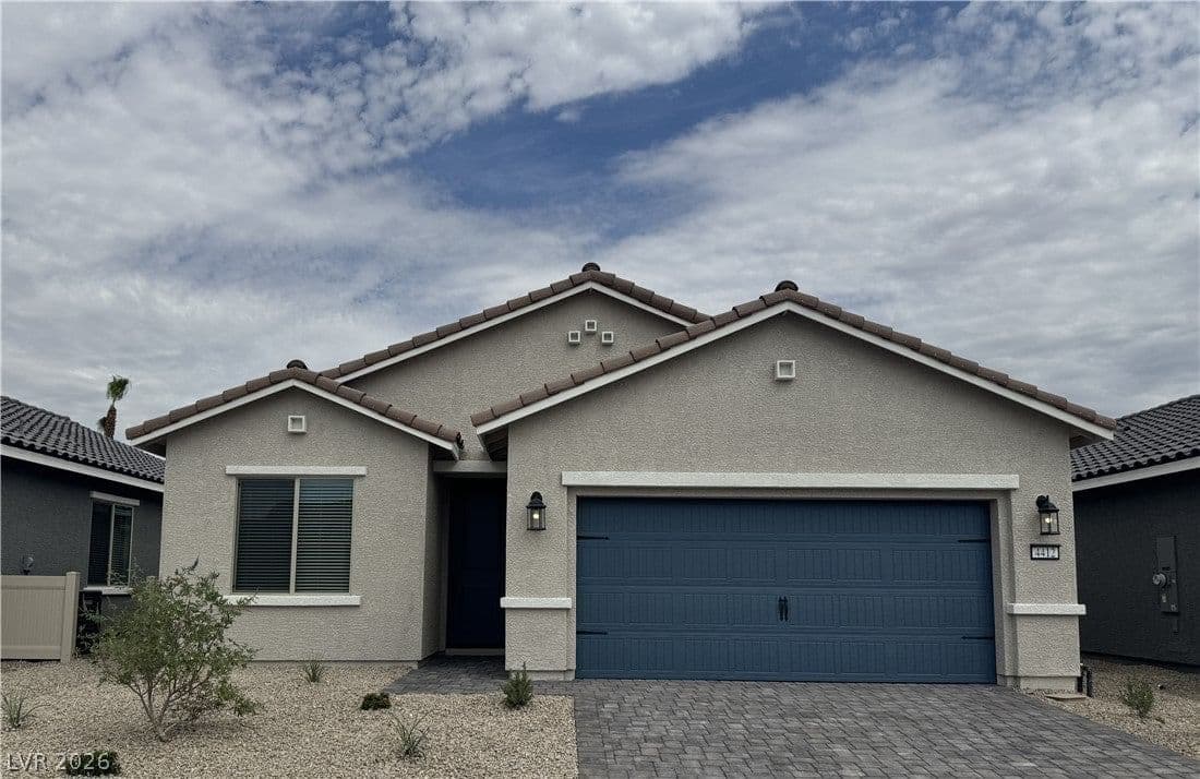 3228 Lunar Crater Street