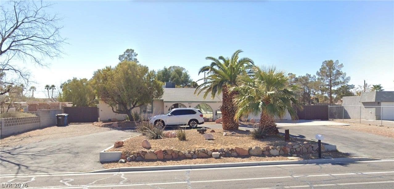 5217 Gowan Road