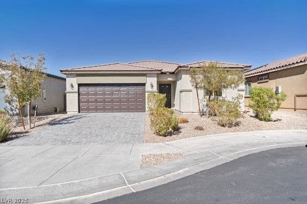 7915 Pearly Court