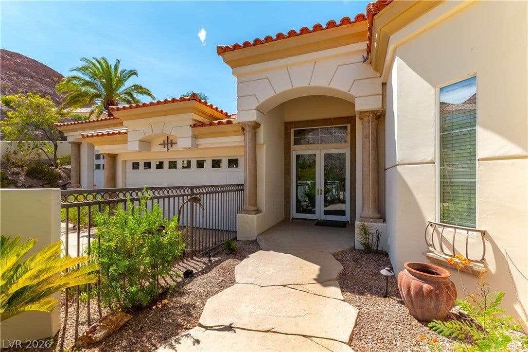 224 Hallett Cove Court
