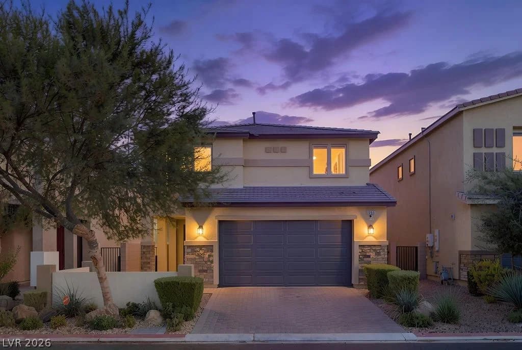7255 Dazzle Point Street