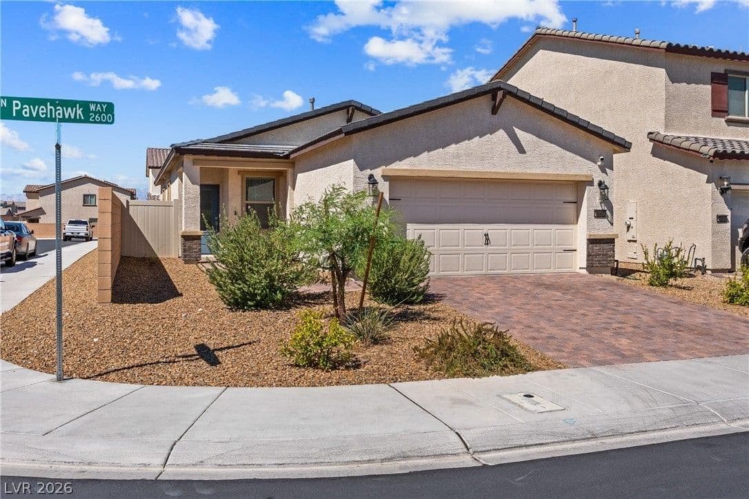 2687 Pavehawk Way