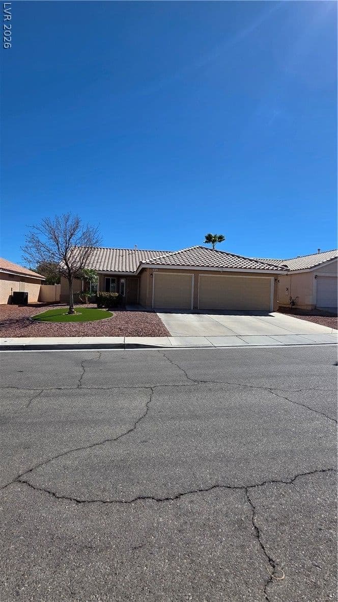 1413 Iris Kelly Avenue